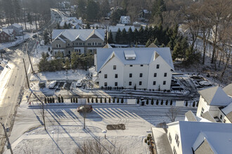 5 N Salem Rd in Ridgefield, CT - Building Photo - Building Photo