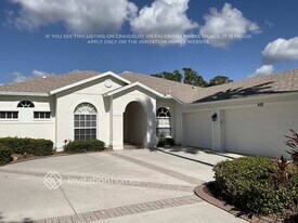 692 Stillwater Ct in Osprey, FL - Building Photo