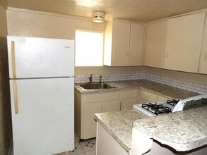 3 NW 7th St in Lawton, OK - Building Photo - Building Photo