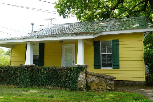 408 E Elm St in Ozark, MO - Building Photo - Building Photo