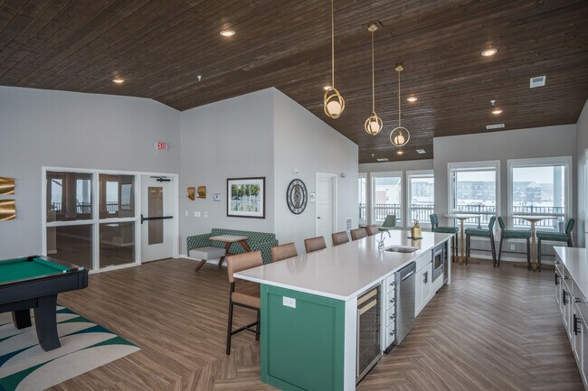 Arasan in Shakopee, MN - Foto de edificio - Interior Photo
