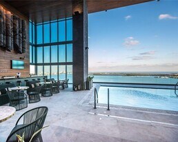 1451 Brickell Ave in Miami, FL - Building Photo