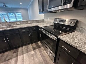 915 McNeil Ave in Mobile, AL - Building Photo - Building Photo