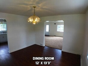 3901 Hanlin Way in Weirton, WV - Building Photo - Building Photo