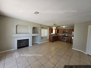 2315 Ozark Way in North Las Vegas, NV - Foto de edificio - Building Photo