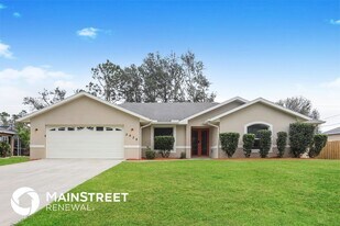 2938 Parrot St in North Port, FL - Building Photo