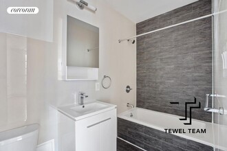 167 W 122nd St in New York, NY - Building Photo - Building Photo