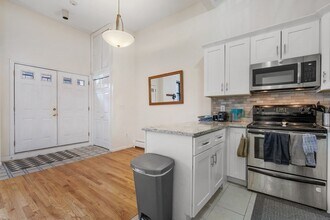 113 W Dedham St in Boston, MA - Building Photo - Building Photo