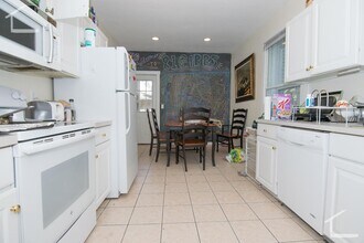 83 Gibbs St in Brookline, MA - Building Photo - Building Photo