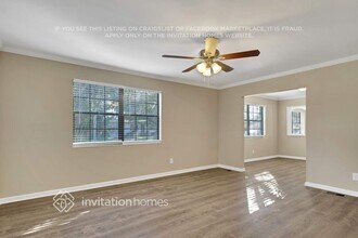 7035 Berrywood Ln in Jacksonville, FL - Foto de edificio - Building Photo