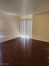 2966 Juniper Hills Blvd in Las Vegas, NV - Building Photo - Building Photo