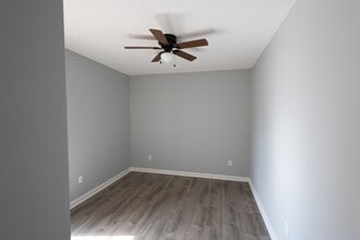 135 W 14th Ave in Bowling Green, KY - Building Photo - Building Photo