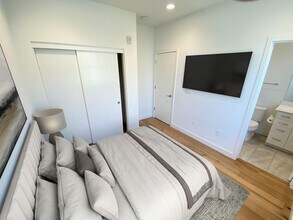 2245 Myrtle St in Oakland, CA - Building Photo - Building Photo