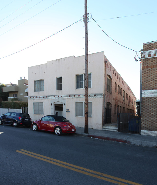 4452 Finley Ave in Los Angeles, CA - Building Photo