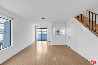 2490 Purdue Ave in Los Angeles, CA - Building Photo - Building Photo