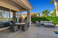 237 Loch Lomond Rd in Rancho Mirage, CA - Foto de edificio - Building Photo