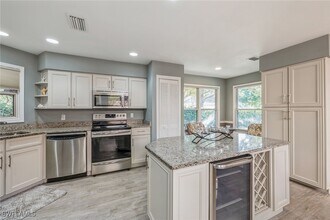 6652 Trident Way in Naples, FL - Building Photo - Building Photo