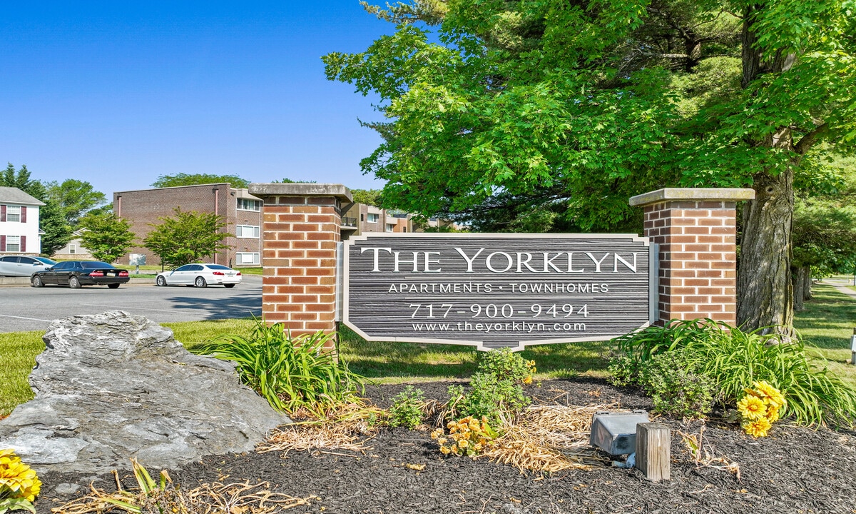 The Yorklyn Apartments and Townhomes in York, PA - Foto de edificio