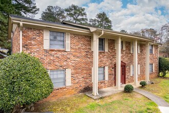 Rivers Edge in Jonesboro, GA - Foto de edificio - Building Photo
