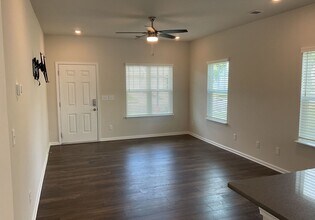 341 Zocalo Dr in Gastonia, NC - Building Photo - Building Photo