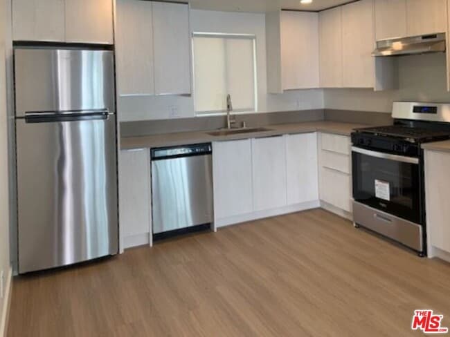 626 N Kingsley Dr in Los Angeles, CA - Building Photo - Building Photo