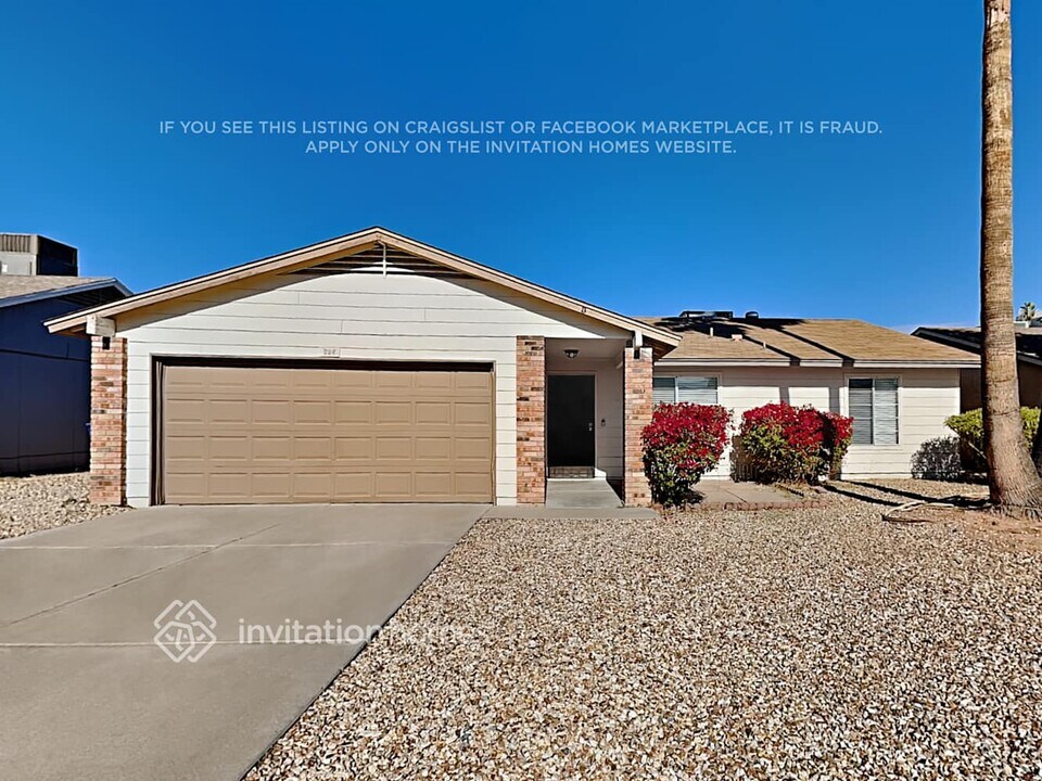 734 W Rosal Pl in Chandler, AZ - Building Photo