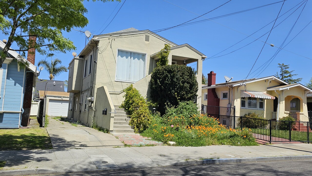 1305 66th St in Berkeley, CA - Building Photo