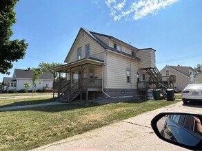 304 N Wilson St in Kimberly, WI - Building Photo - Building Photo