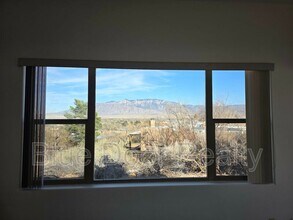 400 Pso De Corrales in Corrales, NM - Building Photo - Building Photo