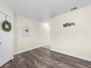 21155 Gosling Rd in Spring, TX - Foto de edificio - Building Photo