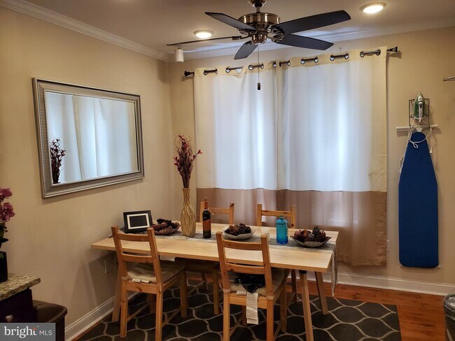 2041 N Gratz St photo'