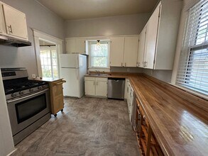 209 E 5th St in Russellville, AR - Building Photo - Building Photo
