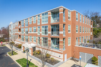 Pembroke North Condominium in Wayne, PA - Building Photo - Primary Photo