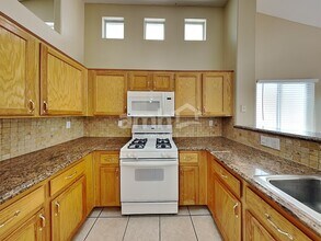 1416 Bugle Boy Dr in Henderson, NV - Building Photo - Building Photo