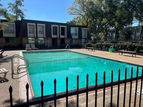 12633 Memorial Dr in Houston, TX - Foto de edificio - Building Photo