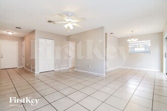 6816 N 47th St in Tampa, FL - Building Photo - Building Photo