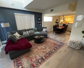 4600 Don Lorenzo Dr, Unit 1 in Los Angeles, CA - Building Photo - Building Photo