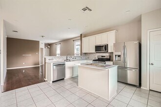 183 Eves Necklace Dr. in Buda, TX - Building Photo - Building Photo