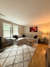 7 Sherman Terrace in Natick, MA - Building Photo - Building Photo
