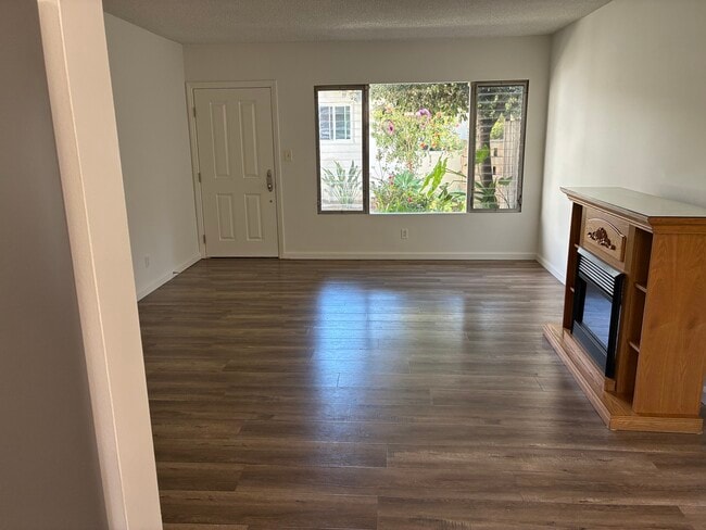 21030 Donora Ave, Unit 21030Donora Ave. Unit B