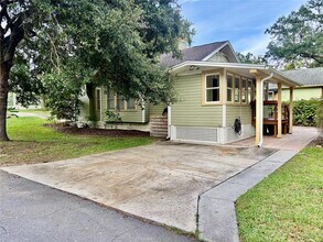 406 E 9th Ave in Mount Dora, FL - Building Photo - Building Photo