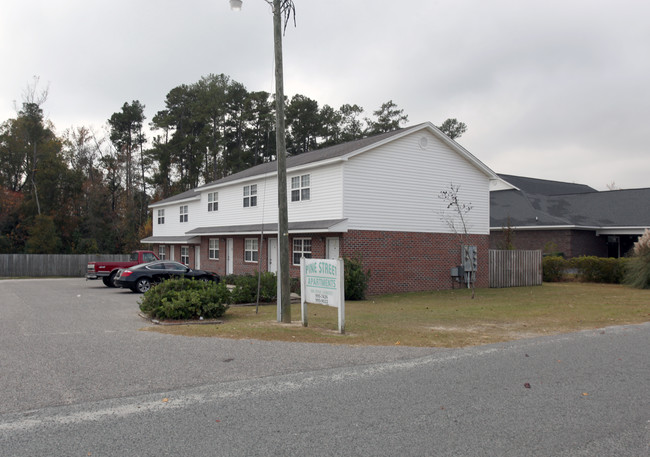 Pine Street Apartments in Aynor, SC - Foto de edificio - Building Photo