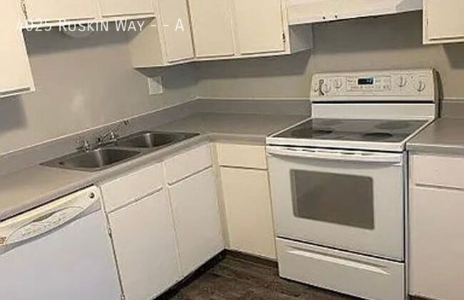 4025 Ruskin Way in Colorado Springs, CO - Building Photo - Building Photo