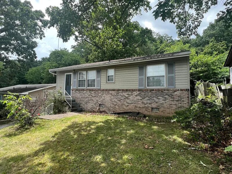 1005 Farragut Ave in Knoxville, TN - Building Photo