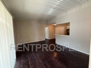 3858 Bay Club Cir in Kissimmee, FL - Building Photo - Building Photo