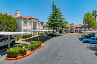 Westwood Village Apartamentos