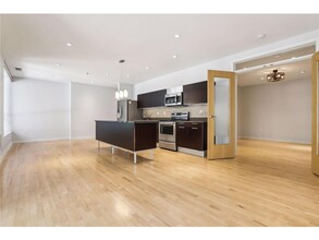 3116 W Lake St in Minneapolis, MN - Building Photo - Building Photo