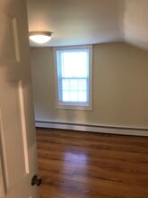 49 School St in Shelton, CT - Building Photo - Building Photo