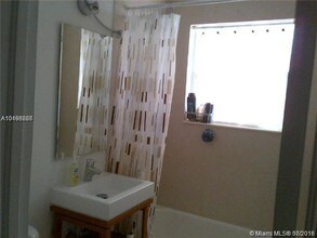 500 14th St-Unit -205 in Miami Beach, FL - Building Photo - Building Photo