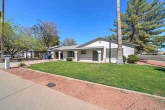 5945 S Palm Dr in Tempe, AZ - Building Photo - Building Photo